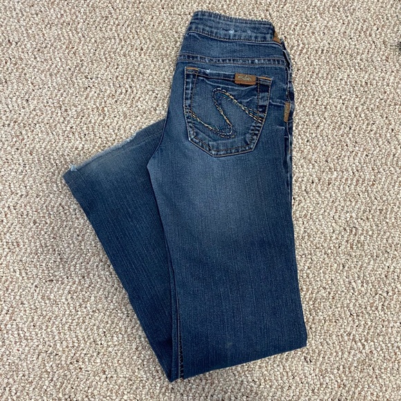 Silver Jeans - Picture 2 of 3